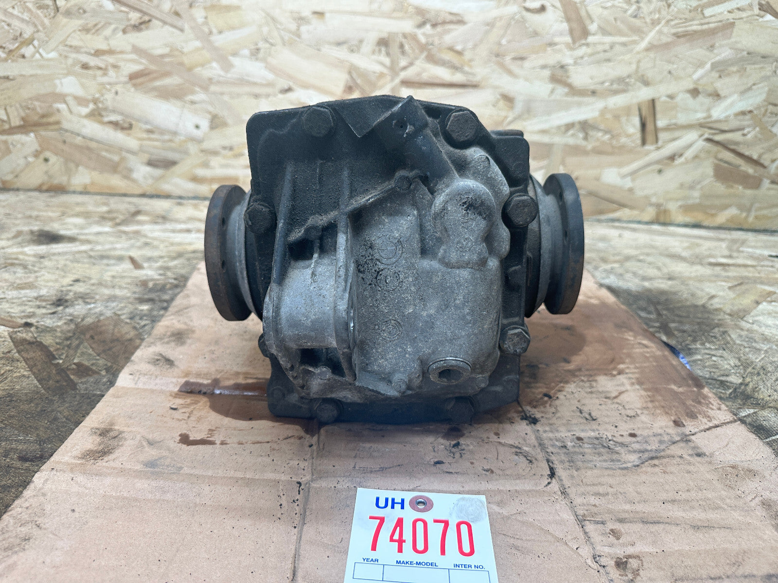 BMW 00-05 MANUAL E46 325xi REAR DIFFERENTIAL FINAL 3.23 DRIVE 7500782