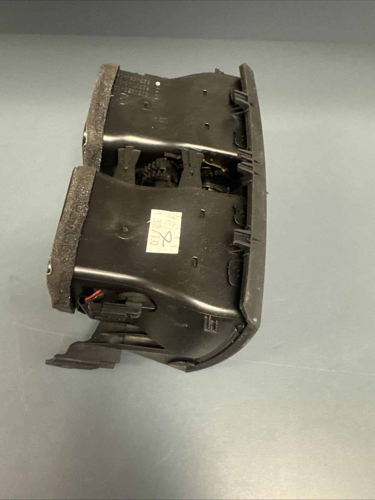 2007-2014 BMW X5 E70 REAR CENTER DASH AIR VENT DUCT 6954953 OEM