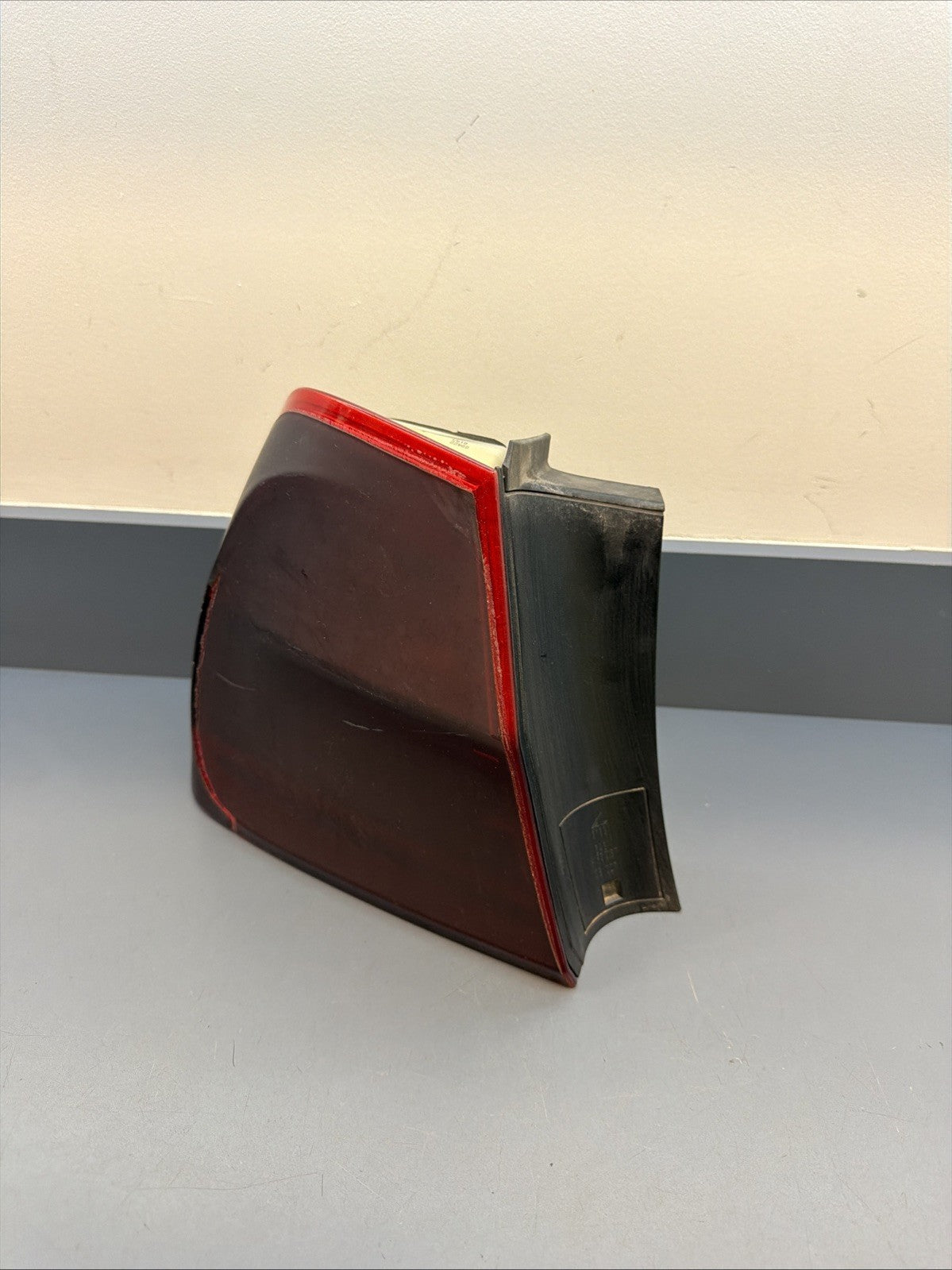 09-11 BMW E90 3 SERIES 328i 335i REAR LEFT DRIVER SIDE OUTER TAIL LIGHT 4871735