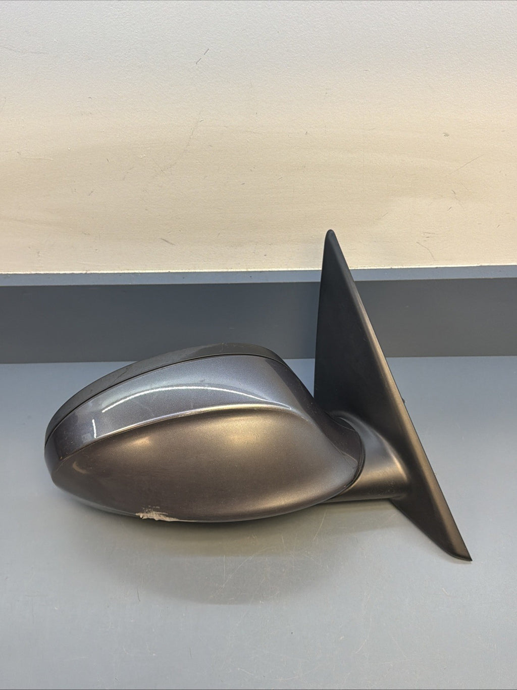 06-08 BMW E90 E91 325i FRONT RIGHT PASSANGER Side Mirror OEM PRE LCI 7075626