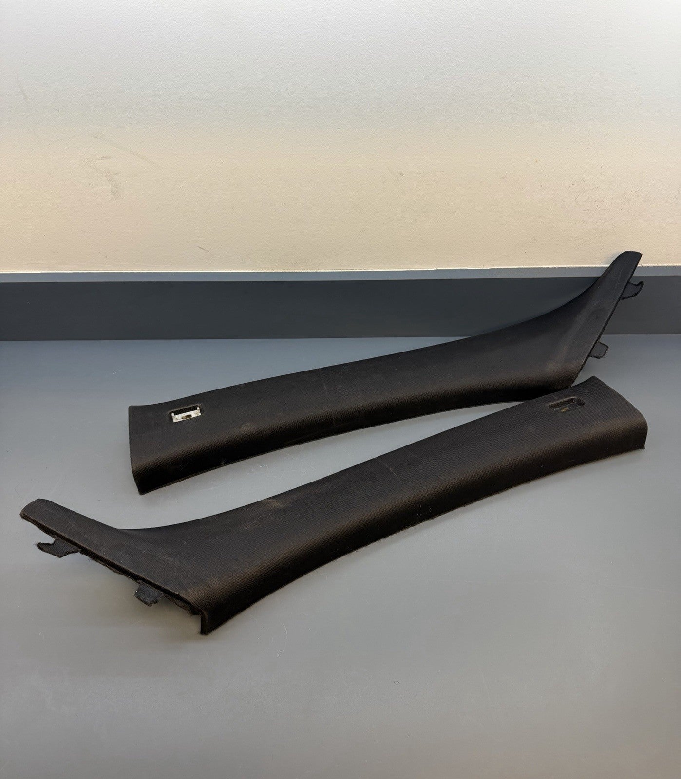 BMW E90 335xi Series 4dr Front Left & Right A Pillar Cloth Trim 7058332 7058331