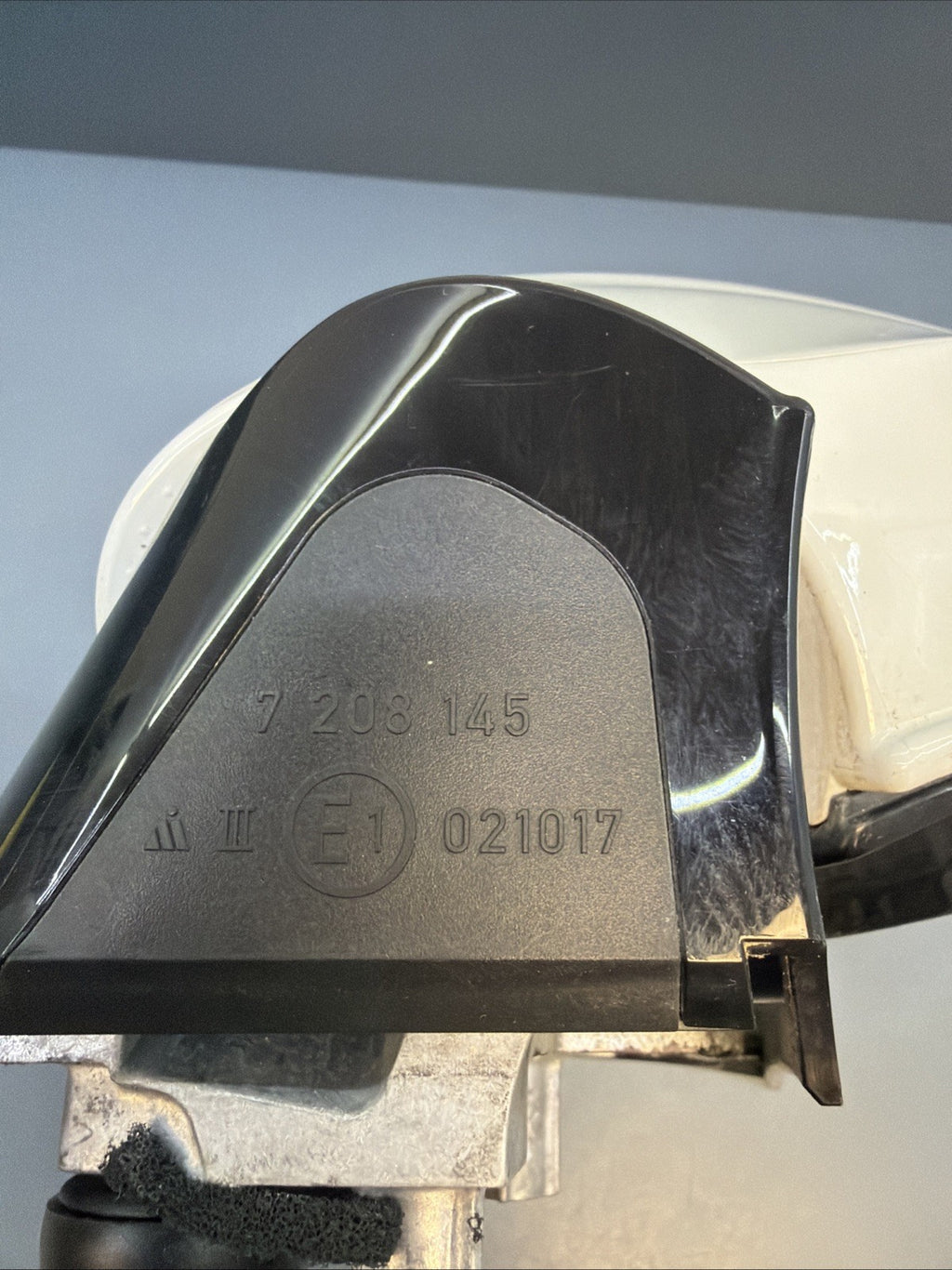 10-13 OEM BMW E88 E82 LEFT DRIVER Side Heated Mirror Assembly White 7282047