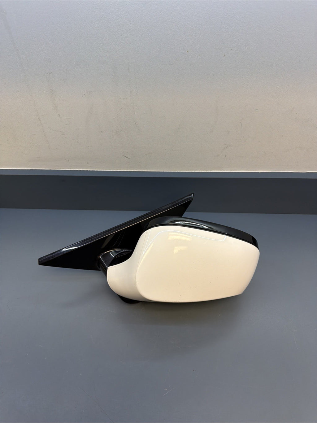 10-13 OEM BMW E88 E82 LEFT DRIVER Side Heated Mirror Assembly White 7282047