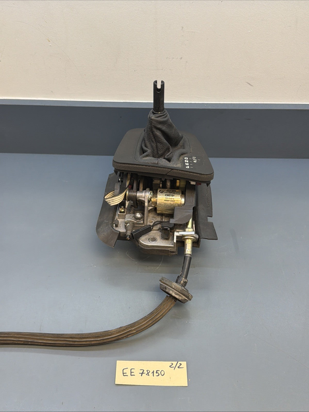 2000-2006 BMW 3 SERIES AUTOMATIC TRANSMISSION SHIFTER 1422277
