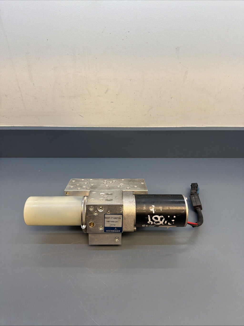 07-13 OEM BMW E93 M3 335 Convertible Hardtop Roof Pump Hydraulic Motor 7128779