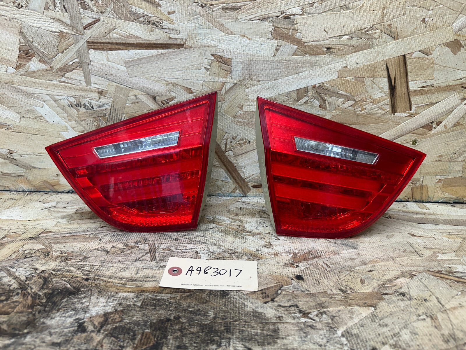 BMW 07-11 E90 LCI 3 SERIES R+L INNER TRUNK LED TAIL LIGHTS 2PC 7289428+7289427