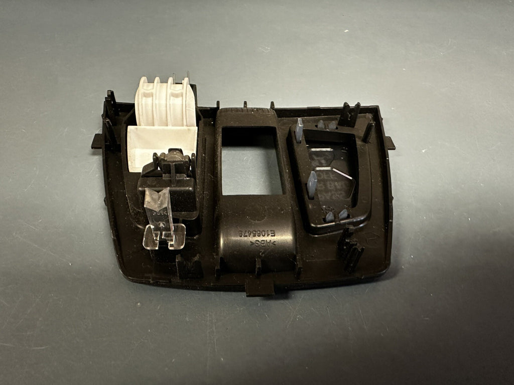 2013 - 2016 Bmw 328i F30 F32 Overhead Rh Right Sos Call Emergency 1065478 OEM .
