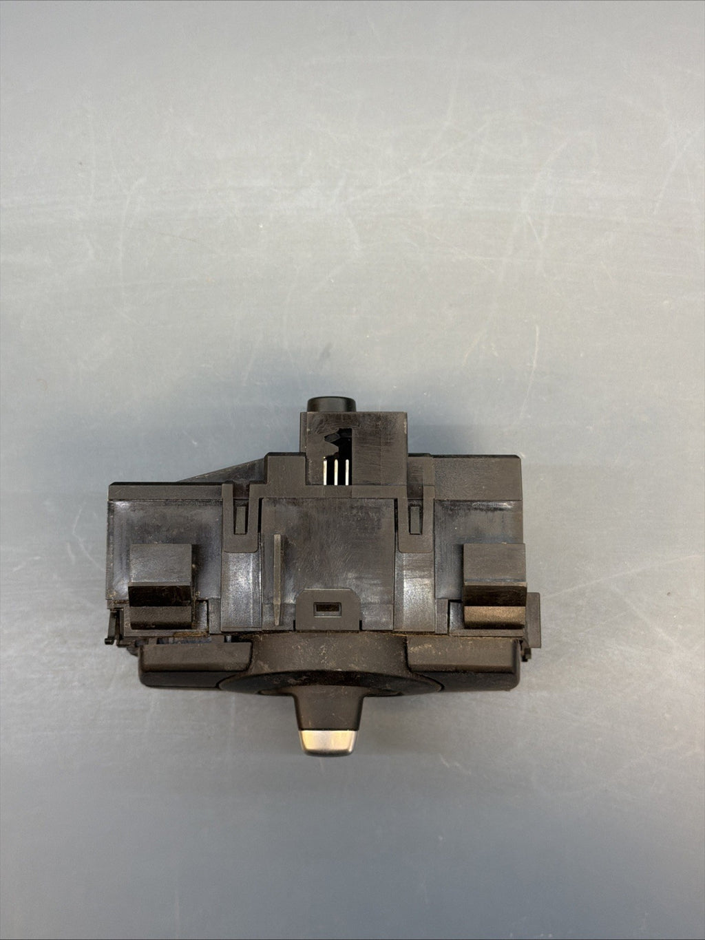 BMW E82 E88 E90 E91 E84 X1 335I XDRIVE 328I HEADLIGHT SWITCH UNIT 9169398