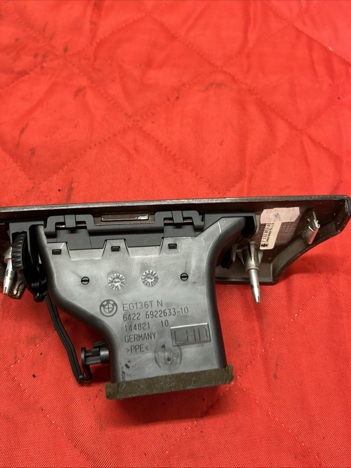 BMW E90 E91 E92 E93 06-13 325i 328i 330i 335i Wood Grain vent trim left 7132853