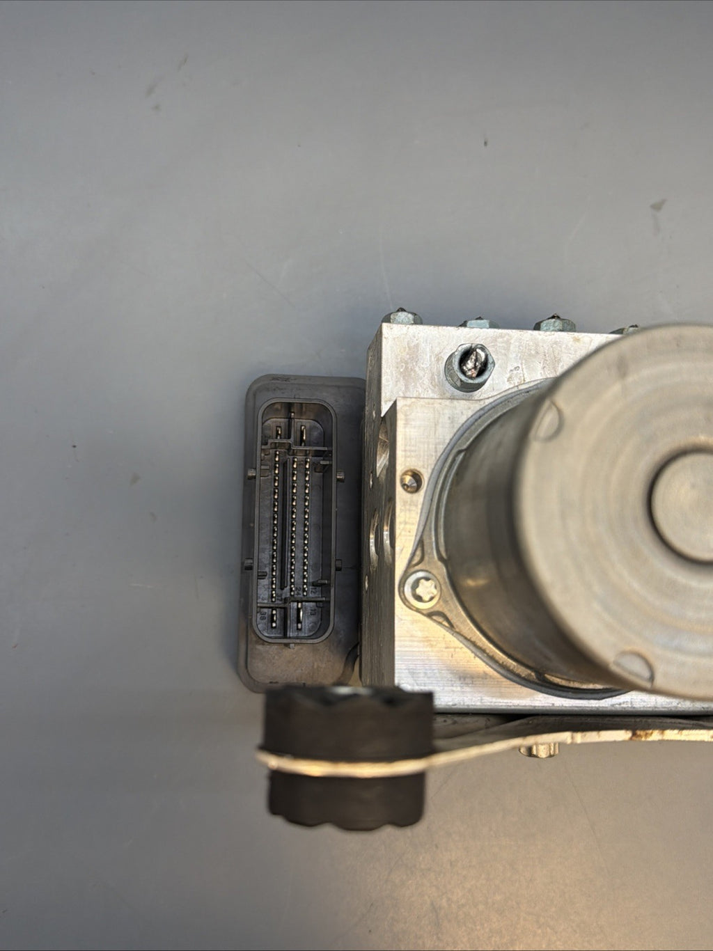 13-17 BMW F10 F12 F13 528I 535I 550I 640I 650I ABS PUMP ANTI LOCK BRAKE 6853400