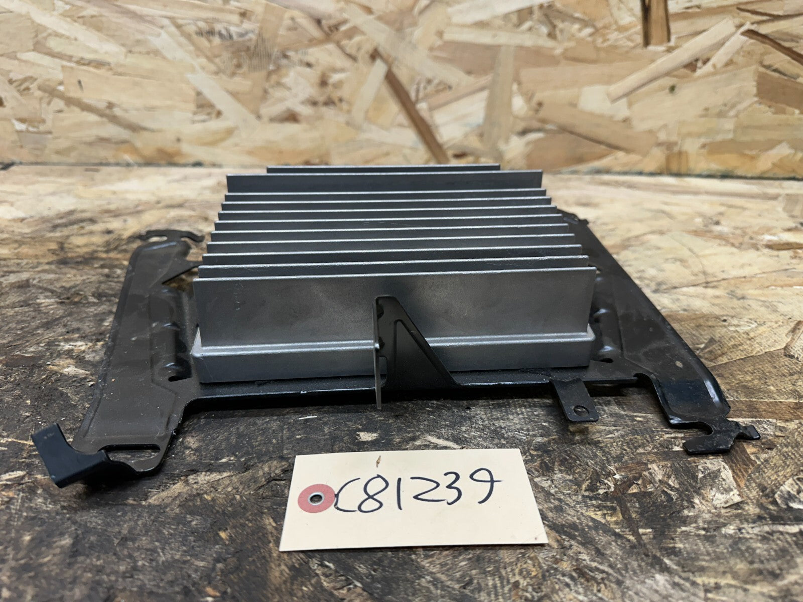 2012-2018 BMW F30 RADIO AUDIO HIFI LEAR AMPLIFIER MODULE OEM 9312447