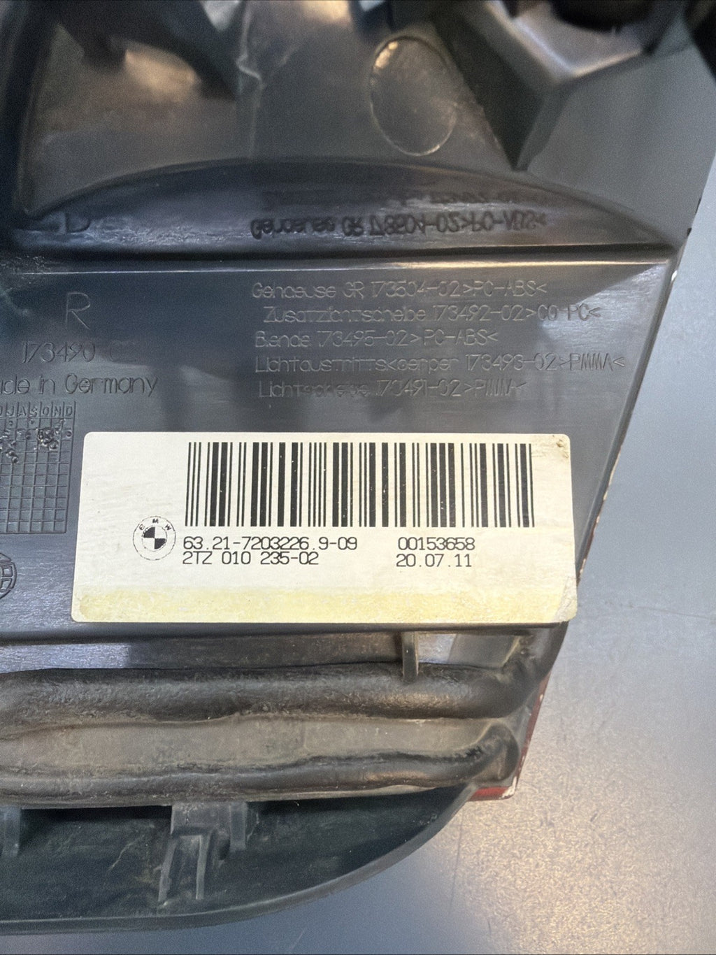 2011-13 BMW F10 528 535 550 REAR RIGHT TAILLIGHT GENUINE 7203226 OEM