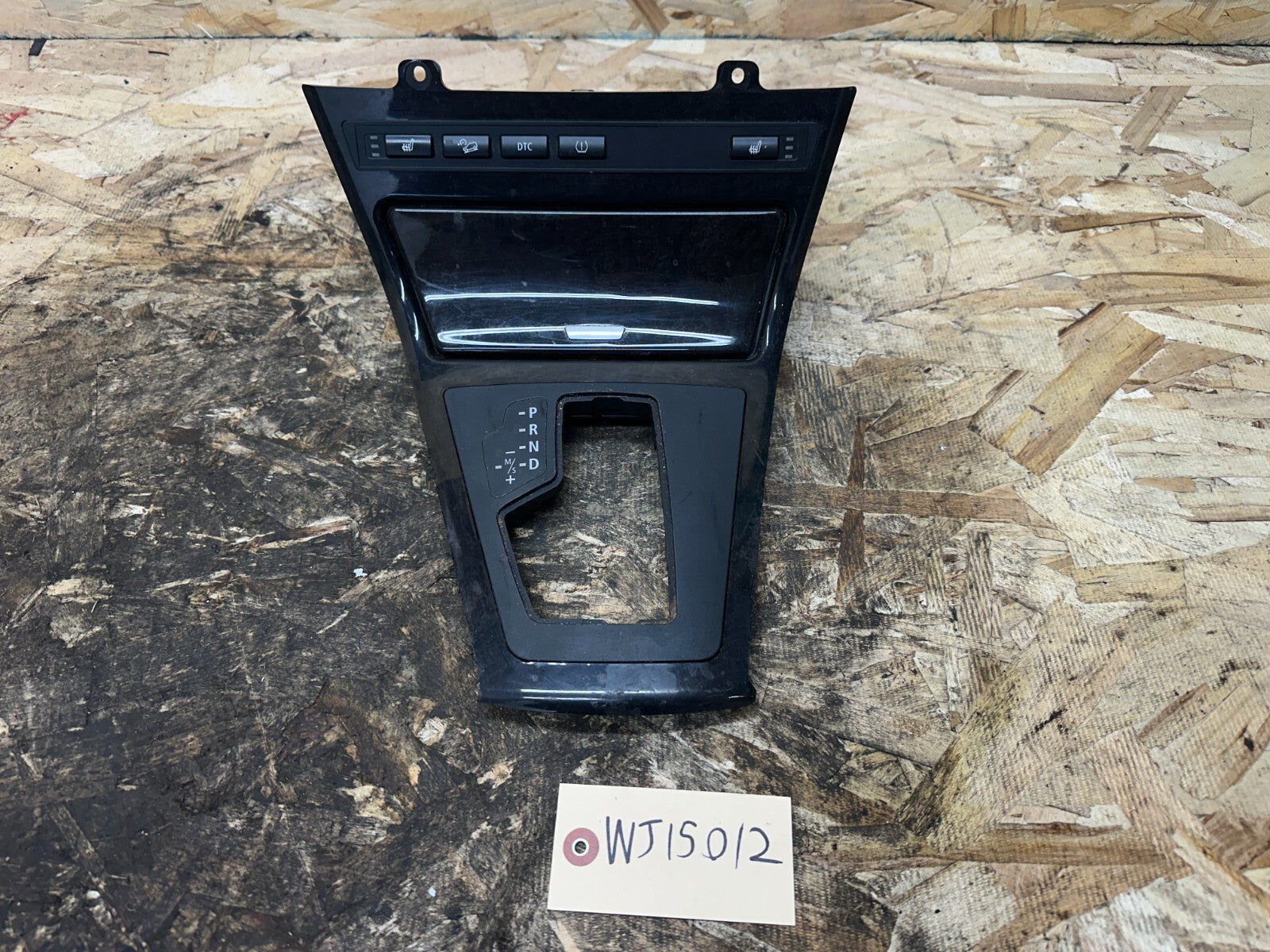 BMW 2003-2010 E83 X3 SHIFTER BEZEL TRIM ASH TRAY HEATED SEATS BLACK OEM 3411706