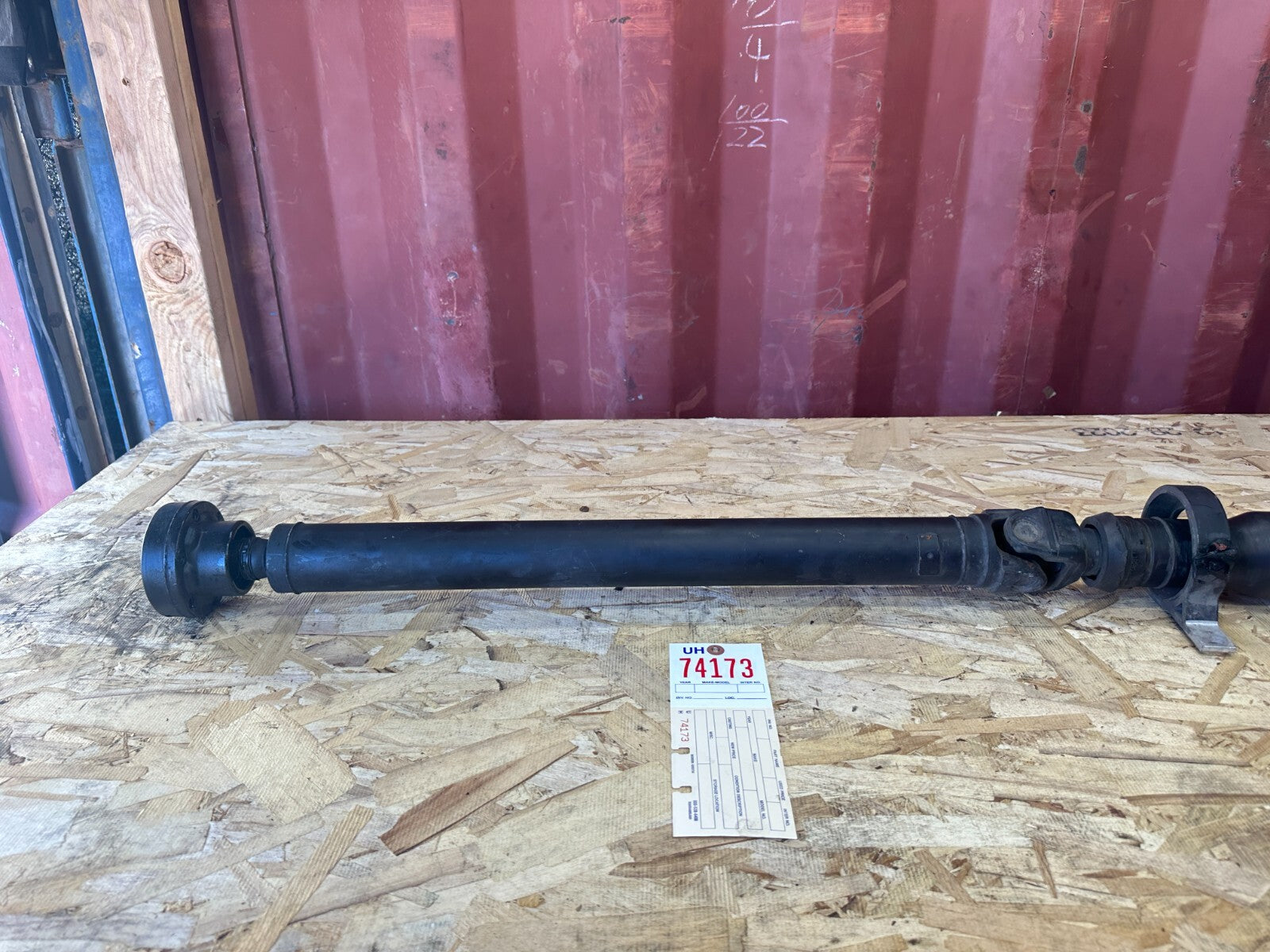 OEM BMW REAR DRIVESHAFT FITS AUTO 04-10 E60 E61 525 528 530 535 7542120 7573493