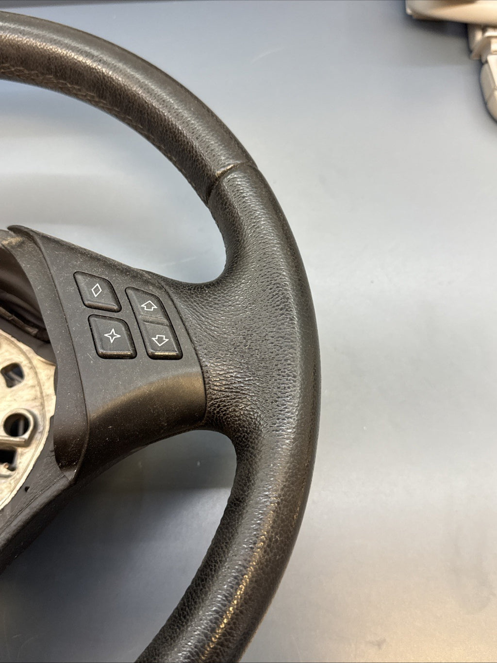 06-12 BMW E90 E91 3 Series Front Driver Steering Wheel Black 32306779832 OEM