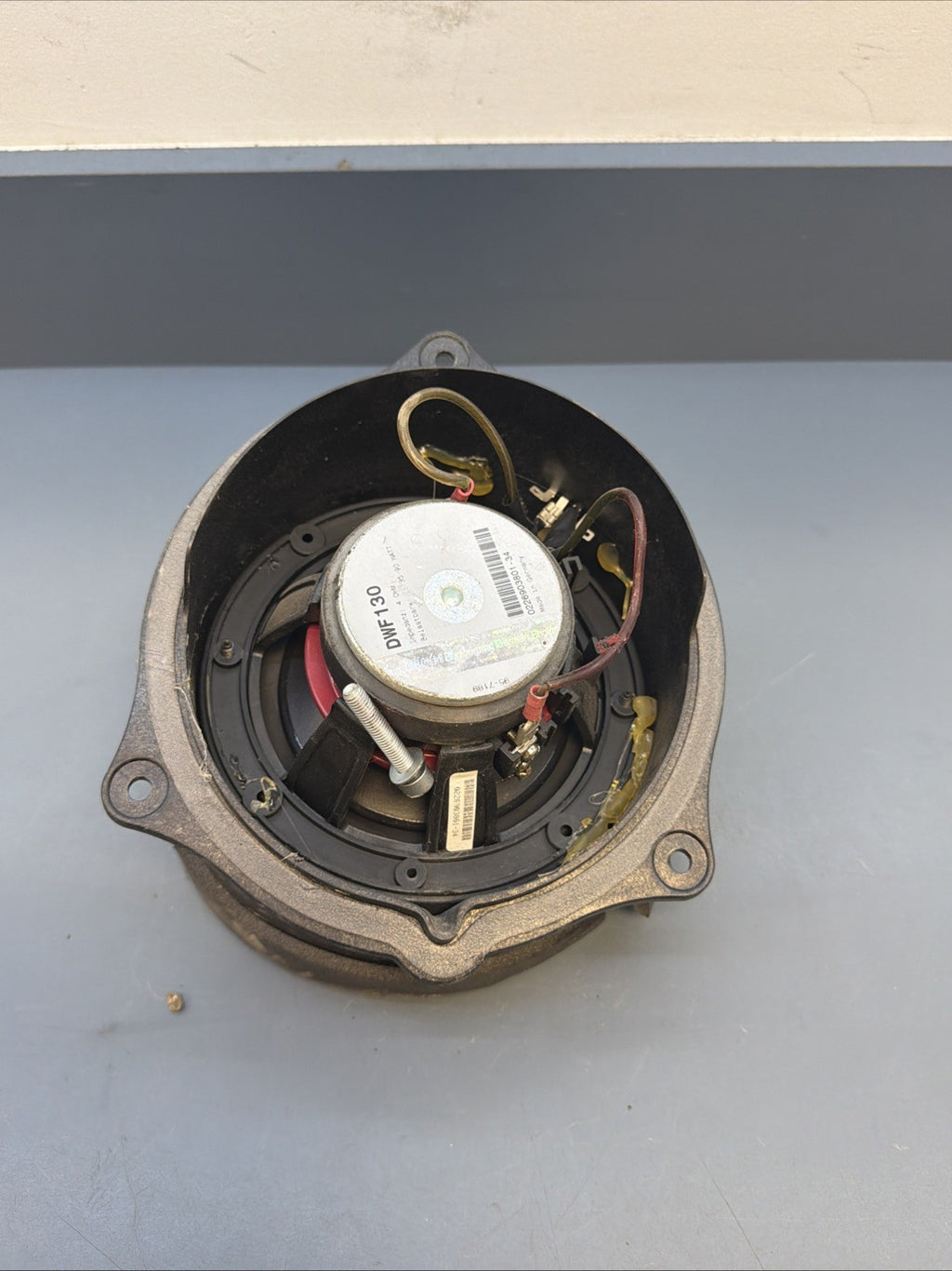 2000-2006 BMW X5 - Front Right DOOR Speaker (Top-Hifi) 8381550