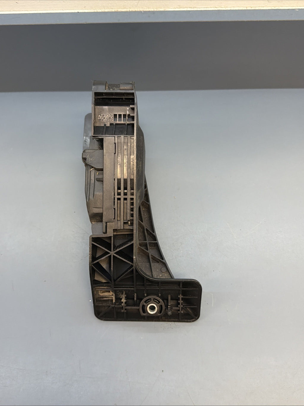 12-15 BMW X1 E84 Pedal Gas Throttle Acceleration Foot Pad Unit 6853175 OEM