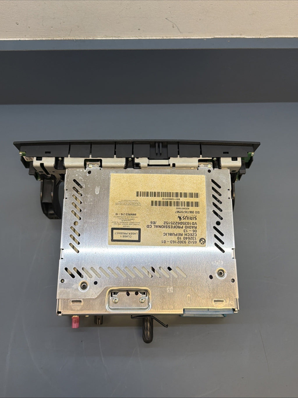 2012-2015 BMW X1 E84 AM FM CD RADIO MEDIA PLAYER RECEIVER CONTROL UNIT 9302163