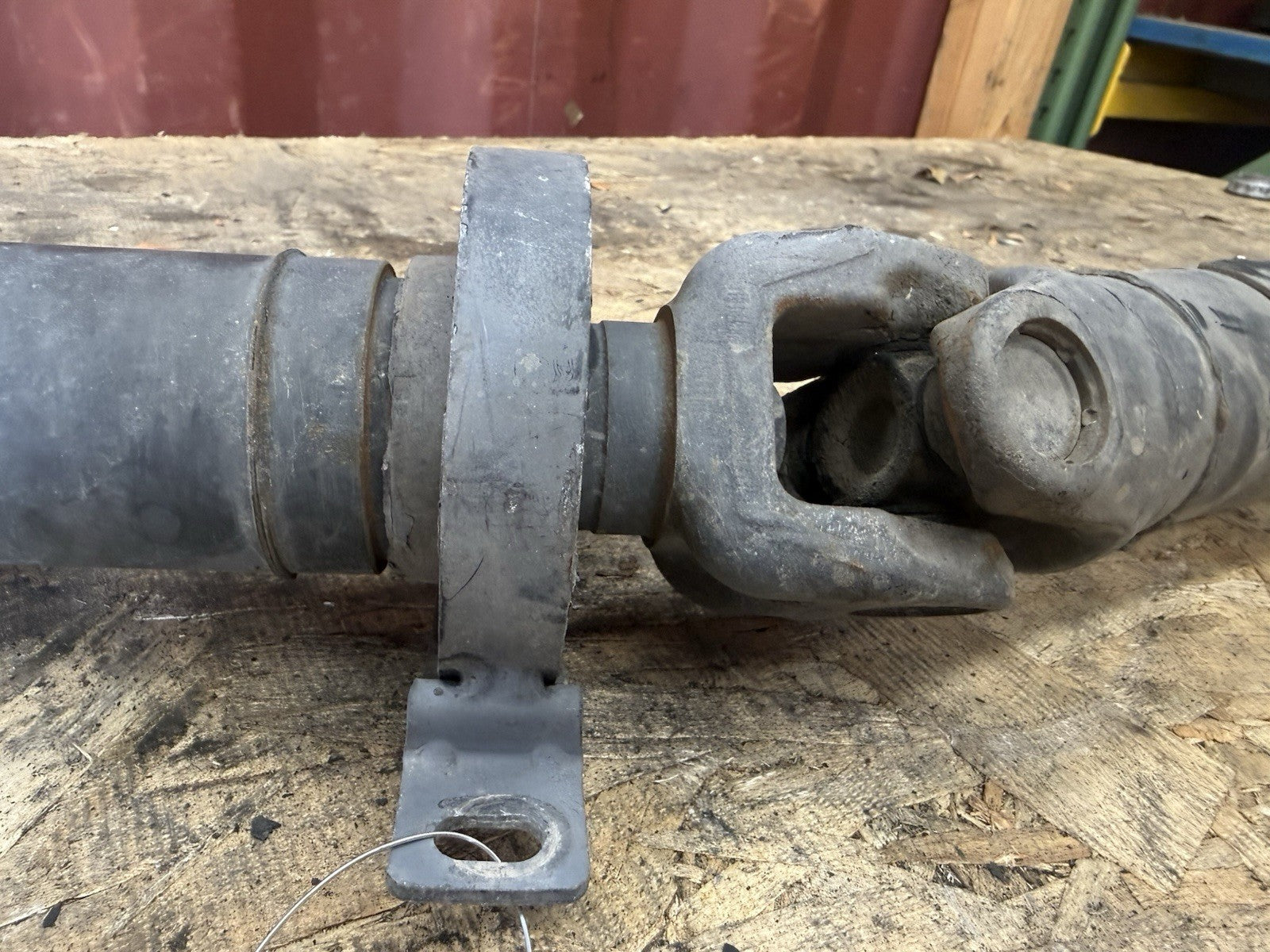 2002 X5IS E53 REAR DRIVESHAFT 7510001 74647