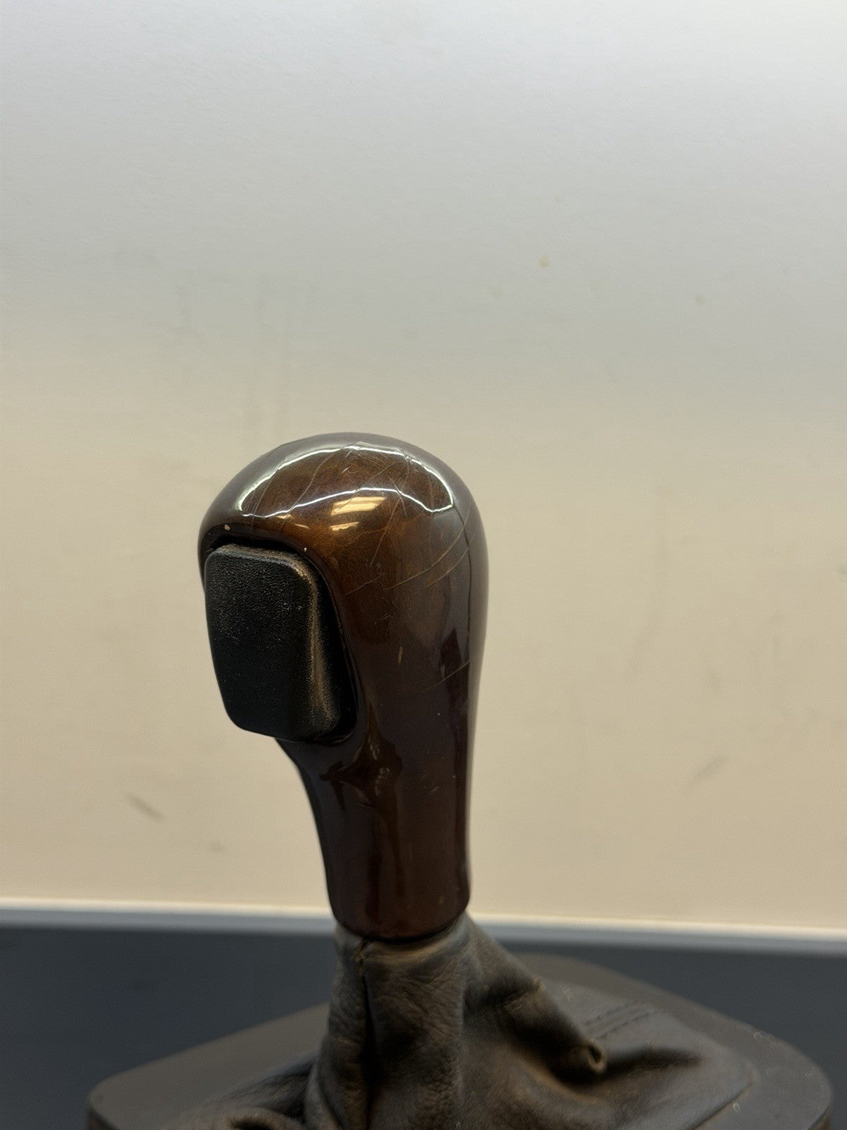 2000-2006 BMW 3 SERIES AUTOMATIC TRANSMISSION SHIFTER 1422277