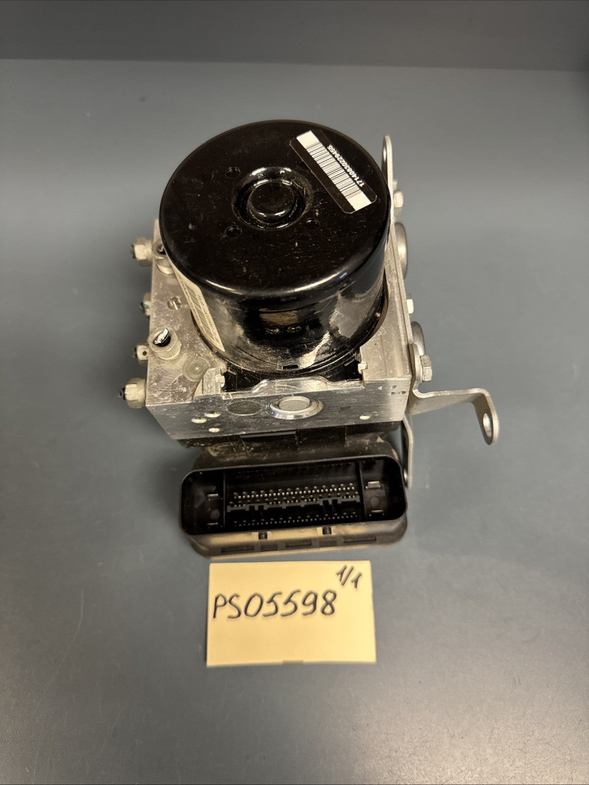BMW E90 E91 E92 325 328 330 335 ABS ESP Control Module 6775386 06-10