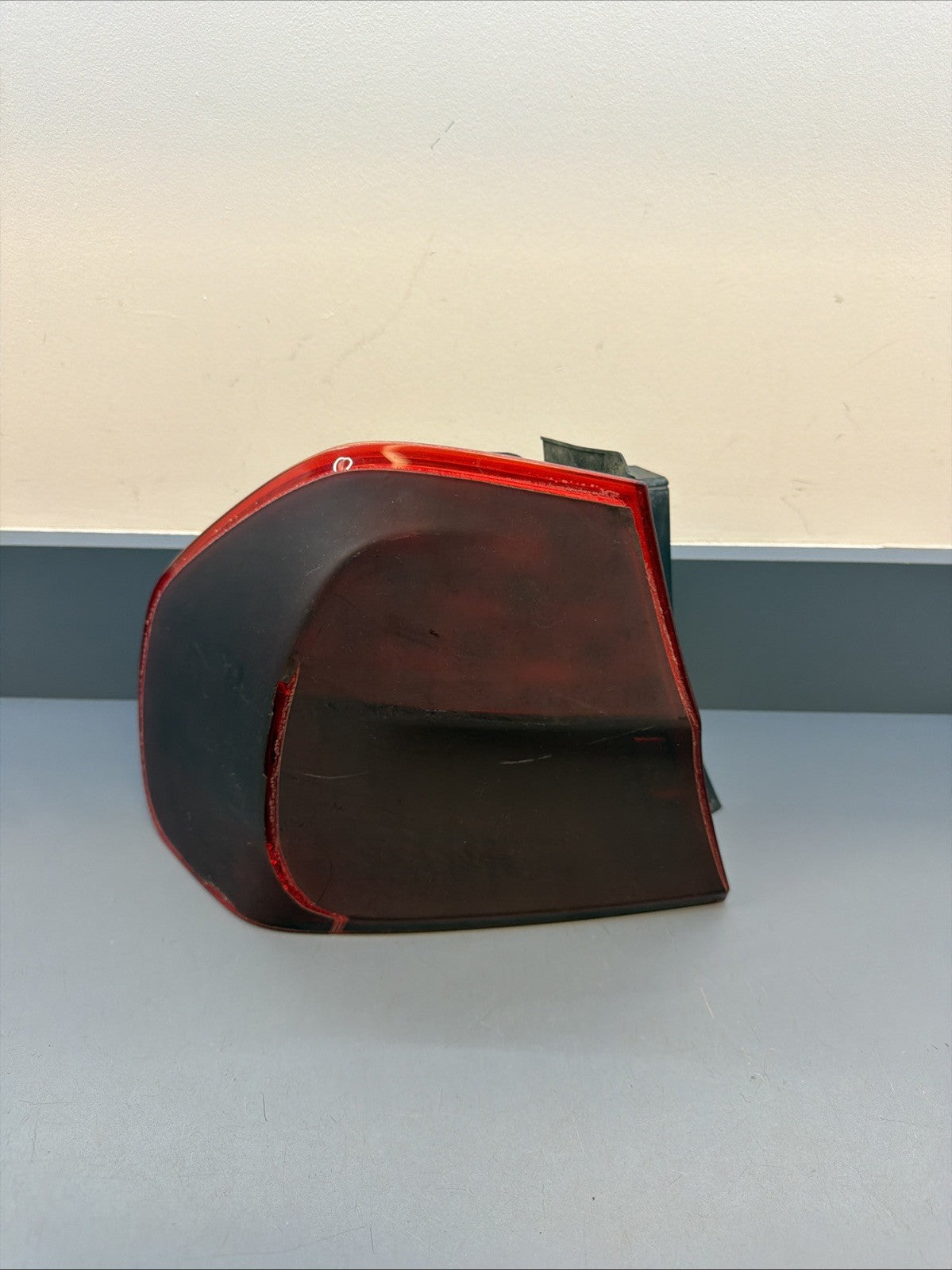 09-11 BMW E90 3 SERIES 328i 335i REAR LEFT DRIVER SIDE OUTER TAIL LIGHT 4871735