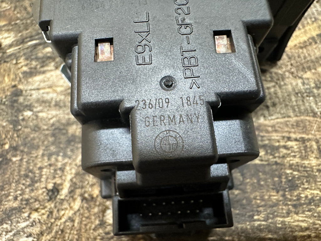 BMW 05-13 N52N N51 ENGINE ECU(DME)+CAS(IMMOBILIZER)+KEY  SET 7602216 MSV80