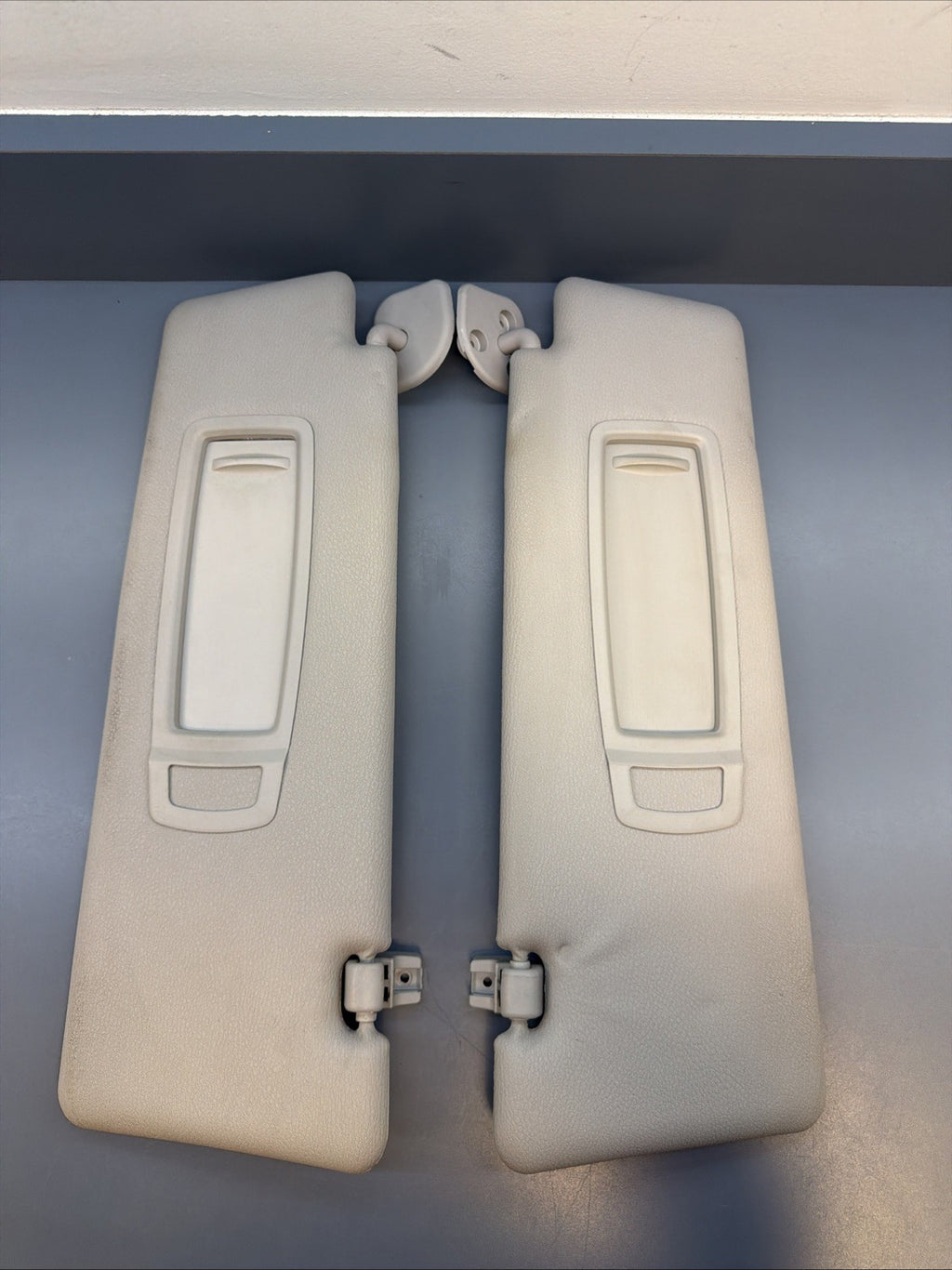 2007-2013 BMW E70 X5 X5M Front Left Right Interior Sun Visor Grey Pair Set