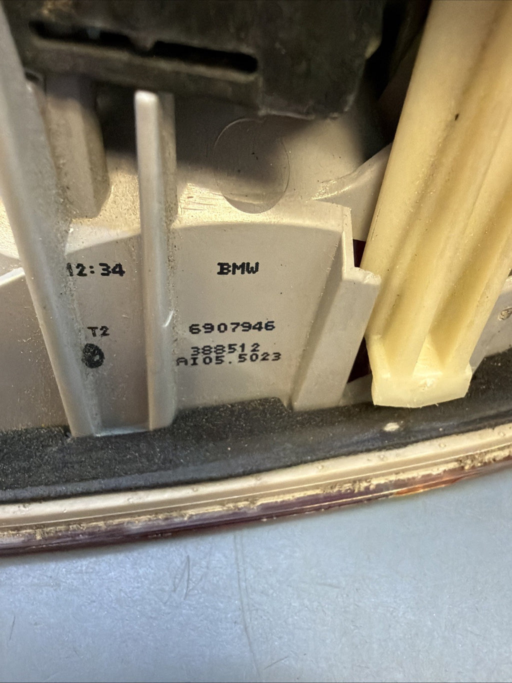 02-05 BMW 3 Series Left / Right Side Inner Tail Lights OEM 6907945 / 6907946