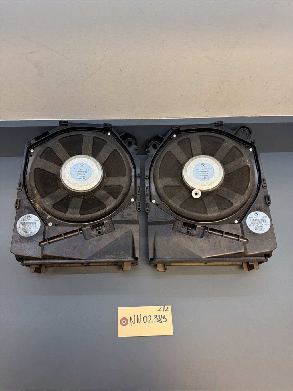 08-13 BMW E92 E90 3 SER FRONT LEFT & RIGHT HI-FI SUBWOOFER SET 9143143 9143144