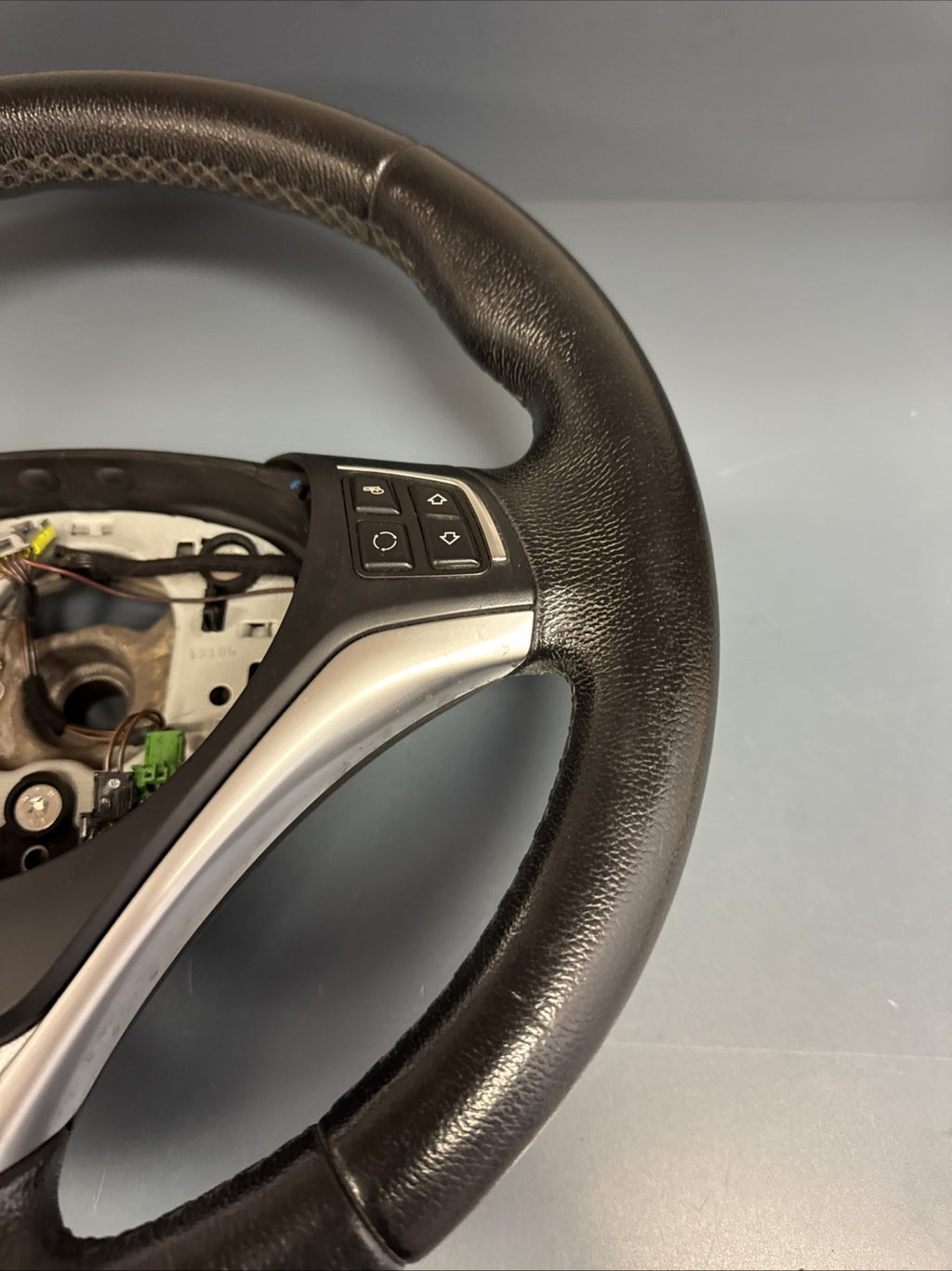 BMW 1 SERIES E82 2012 685313101 J2 MULTIFUNCTION BLACK LEATHER STEERING WHEEL
