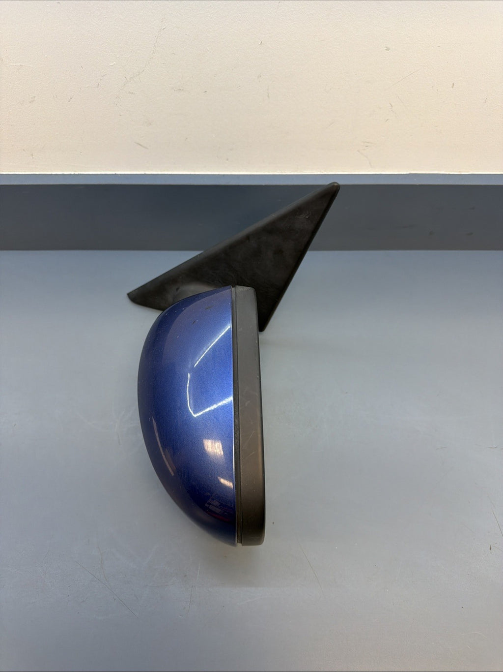 2009–2011 BMW 335i E90 Front Driver Side Mirror OEM 7182695 BLUE