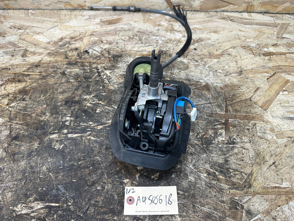 BMW 06-13 E90 AUTOMATIC TRANSMISSION GEAR SHIFTER/SELECTOR BLACK OEM 756365802