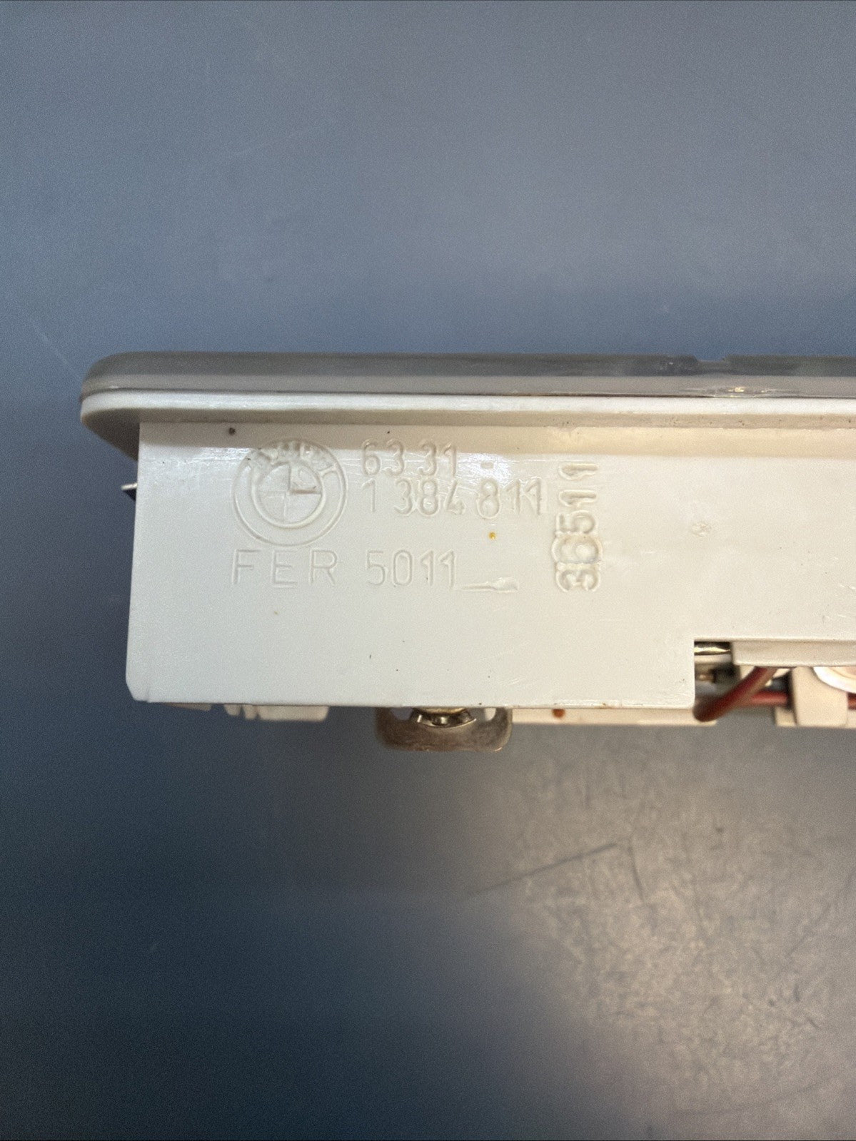 BMW E34 525I M5 530I 535I 540I INTERIOR READING LIGHT GREY OEM 1384811