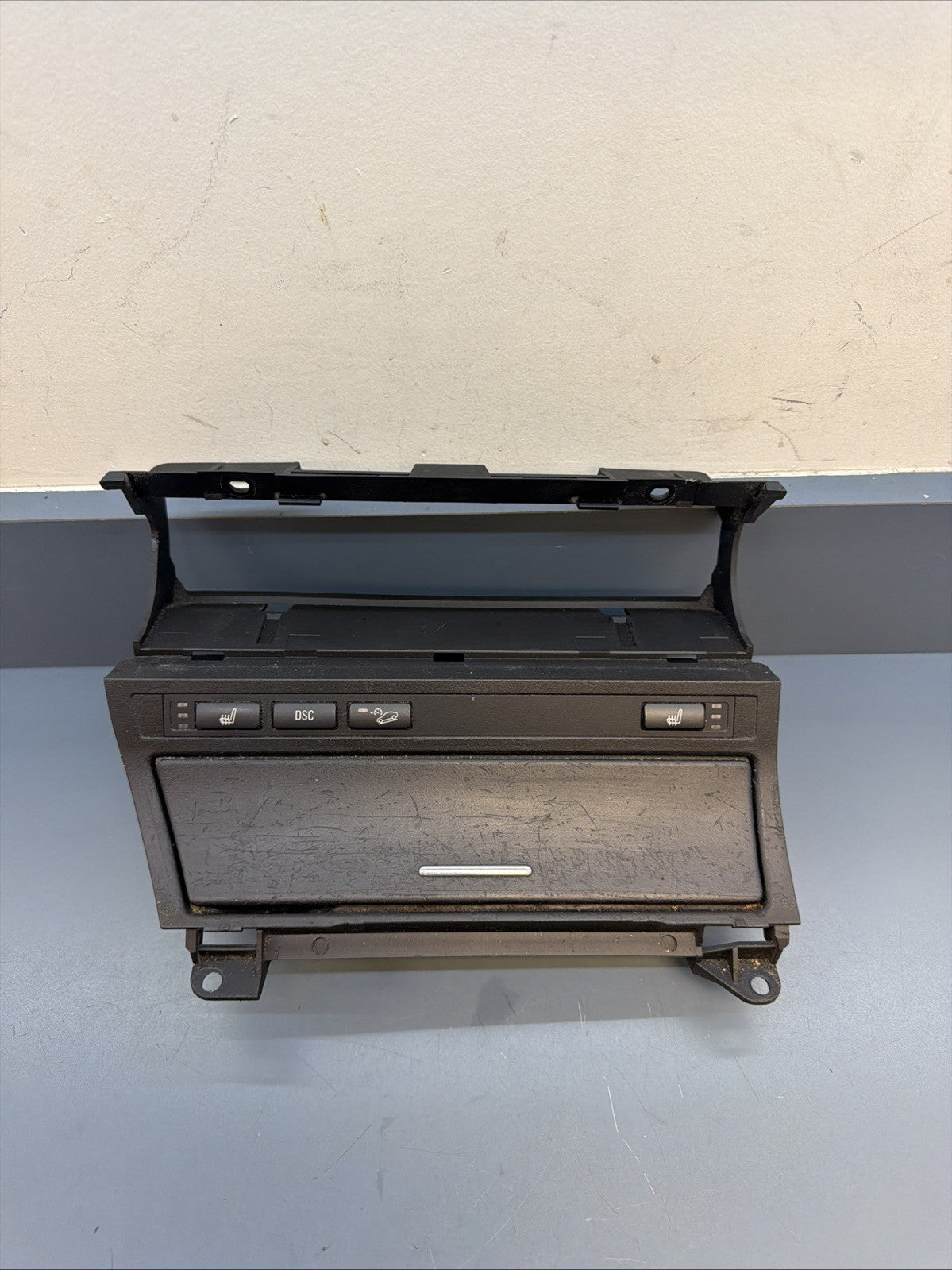 01-06 BMW E46 3-SERIES DASH CENTER CONSOLE ASH TRAY 8268887 OEM