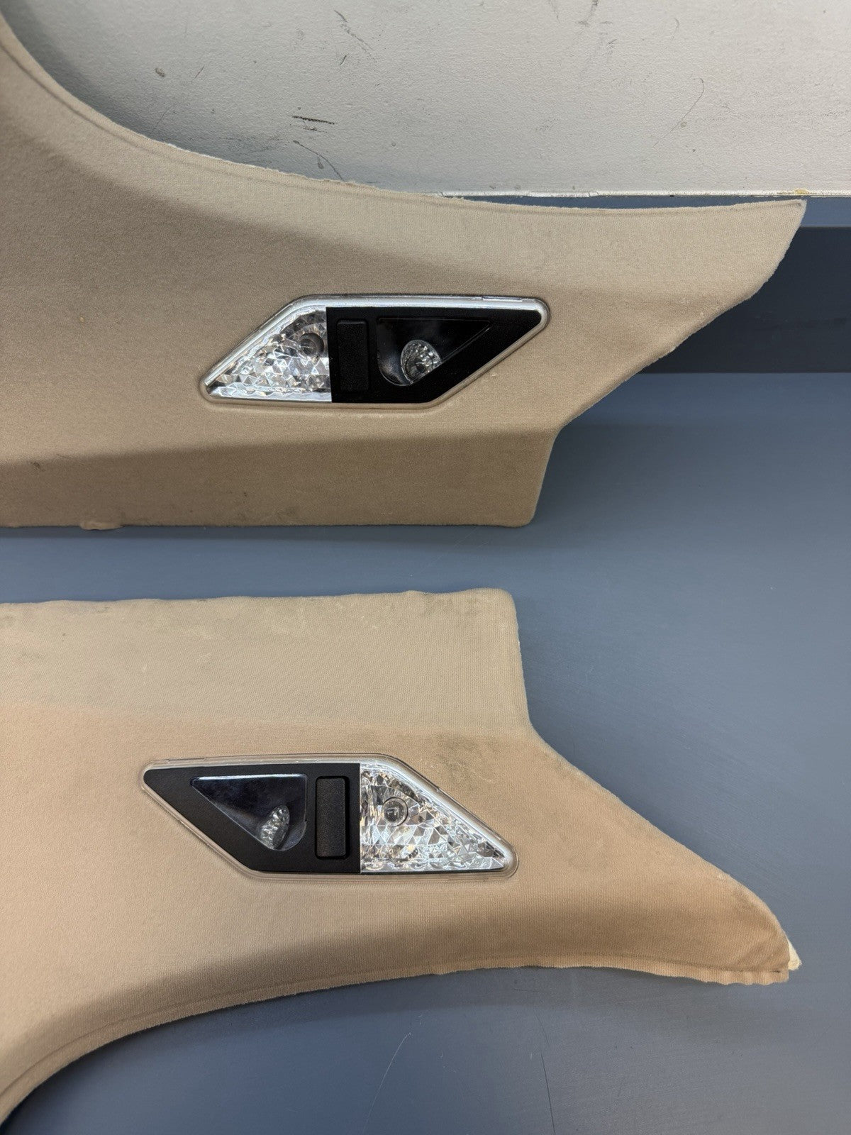 99-05 BMW E46 SEDAN Pair Of Left & Right Rear C Pillar Trim Panel BEIGE 8220243