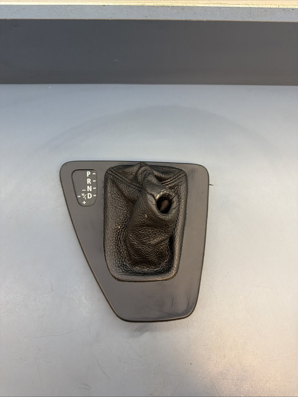 2007-2013 BMW E90 E92 E93 328i Automatic Gear Shifter Trim Bezel 7155643 Oem
