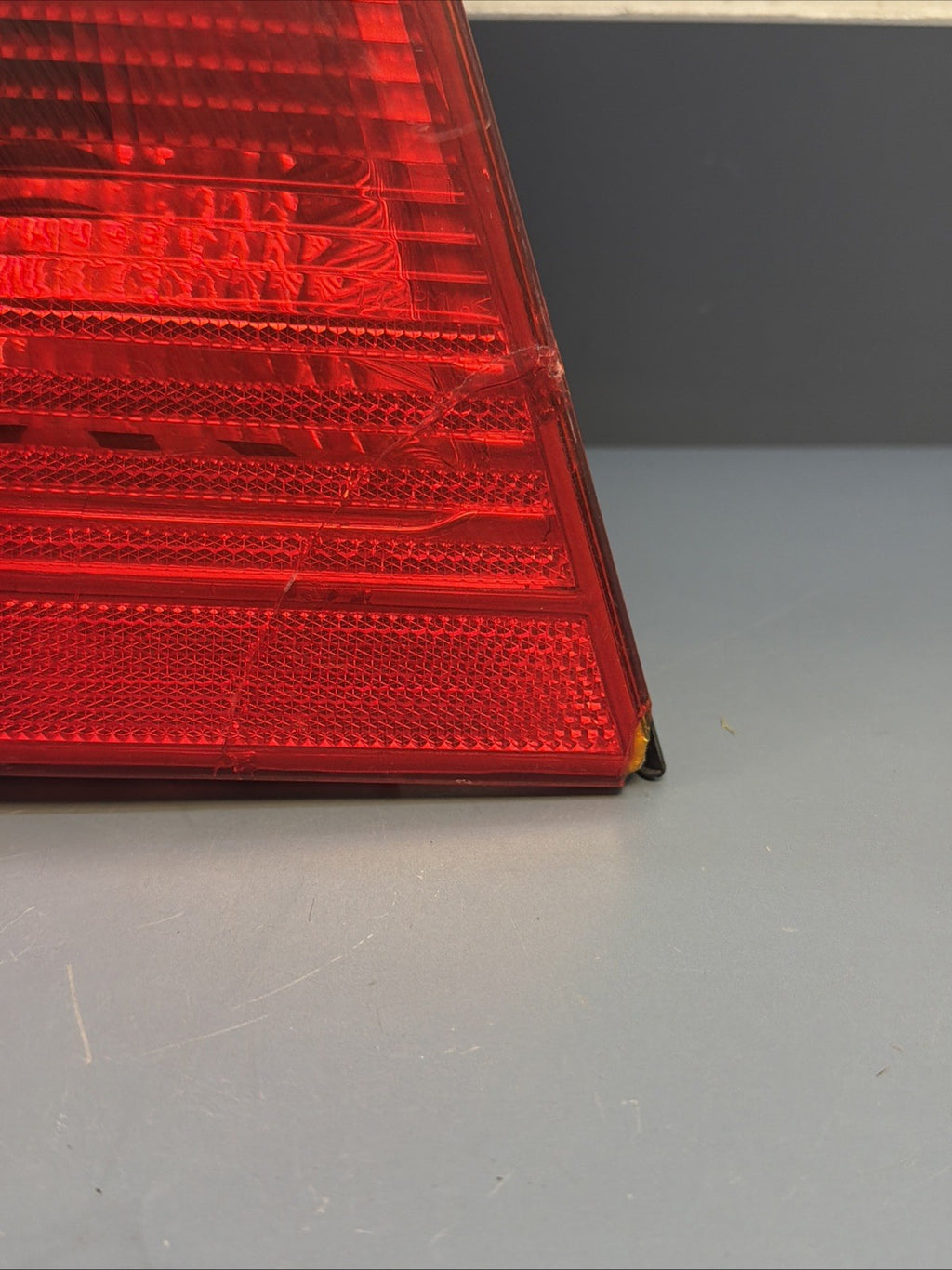 99-01 BMW 325I E46 TAIL LIGHT TAILLIGHT LEFT DRIVER SIDE 8364921 *READ*