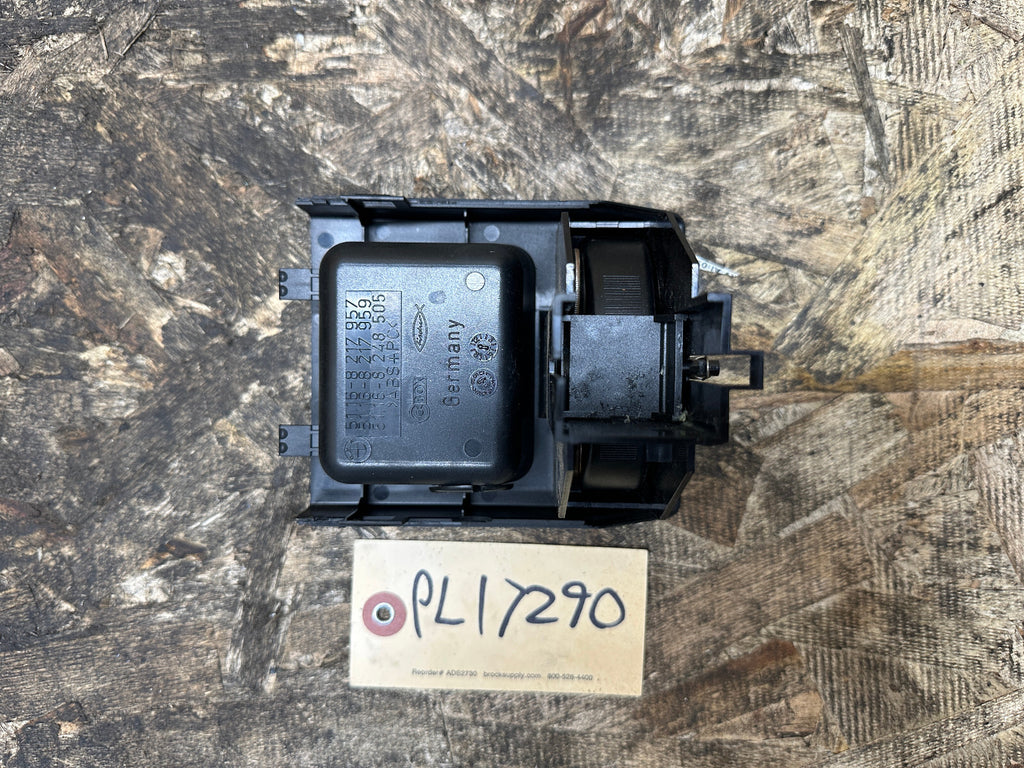 BMW 97-06 E46 3 SERIES CENTER CONSOLE ODDMENTS TRAY WITH COINBOX OEM 8217957