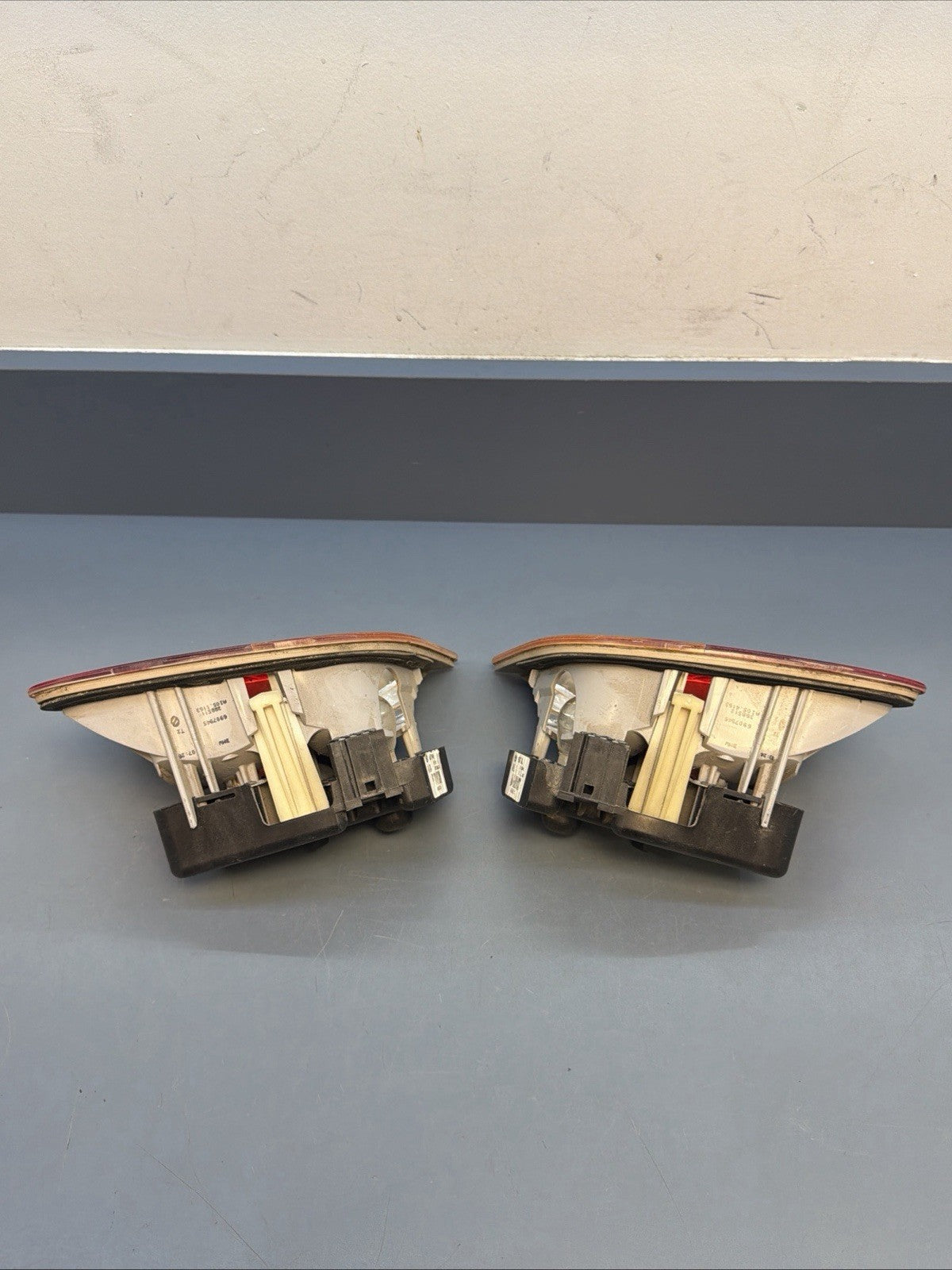 02-05 BMW 3 Series Left / Right Side Inner Tail Lights OEM 6907945 / 6907946