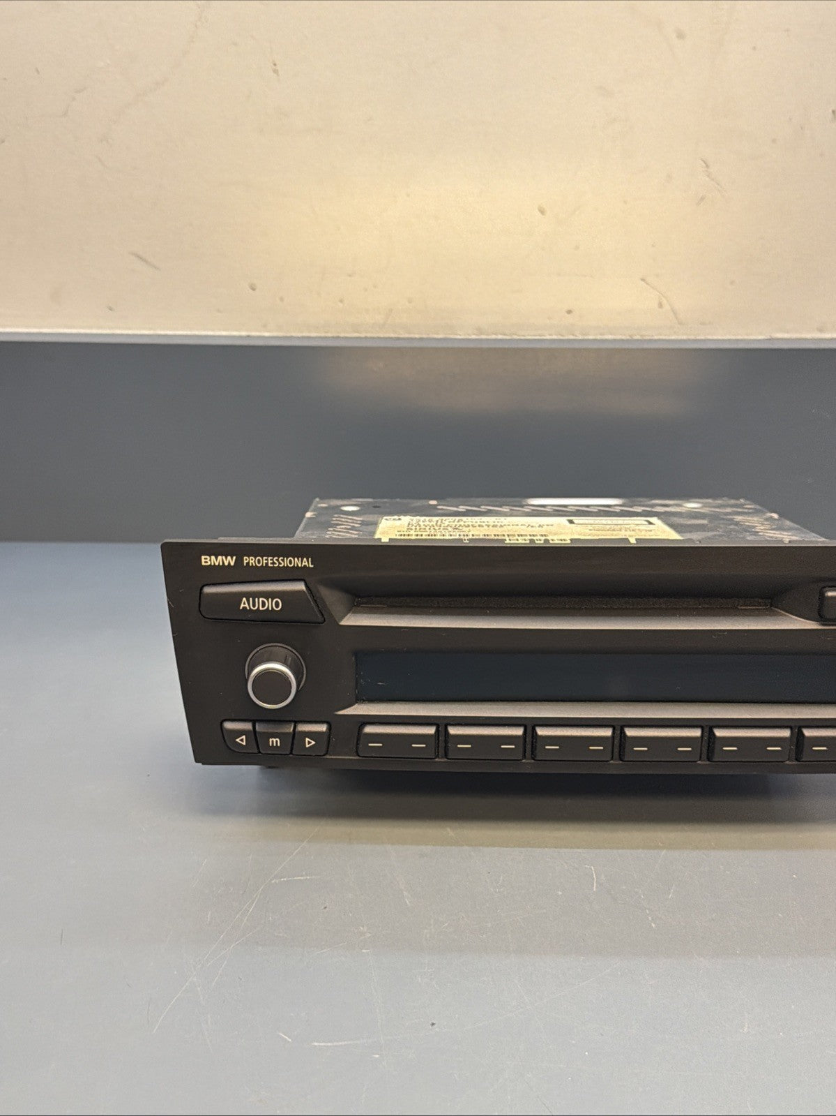 2012-2015 BMW X1 E84 AM FM CD RADIO MEDIA PLAYER RECEIVER CONTROL UNIT 9302163