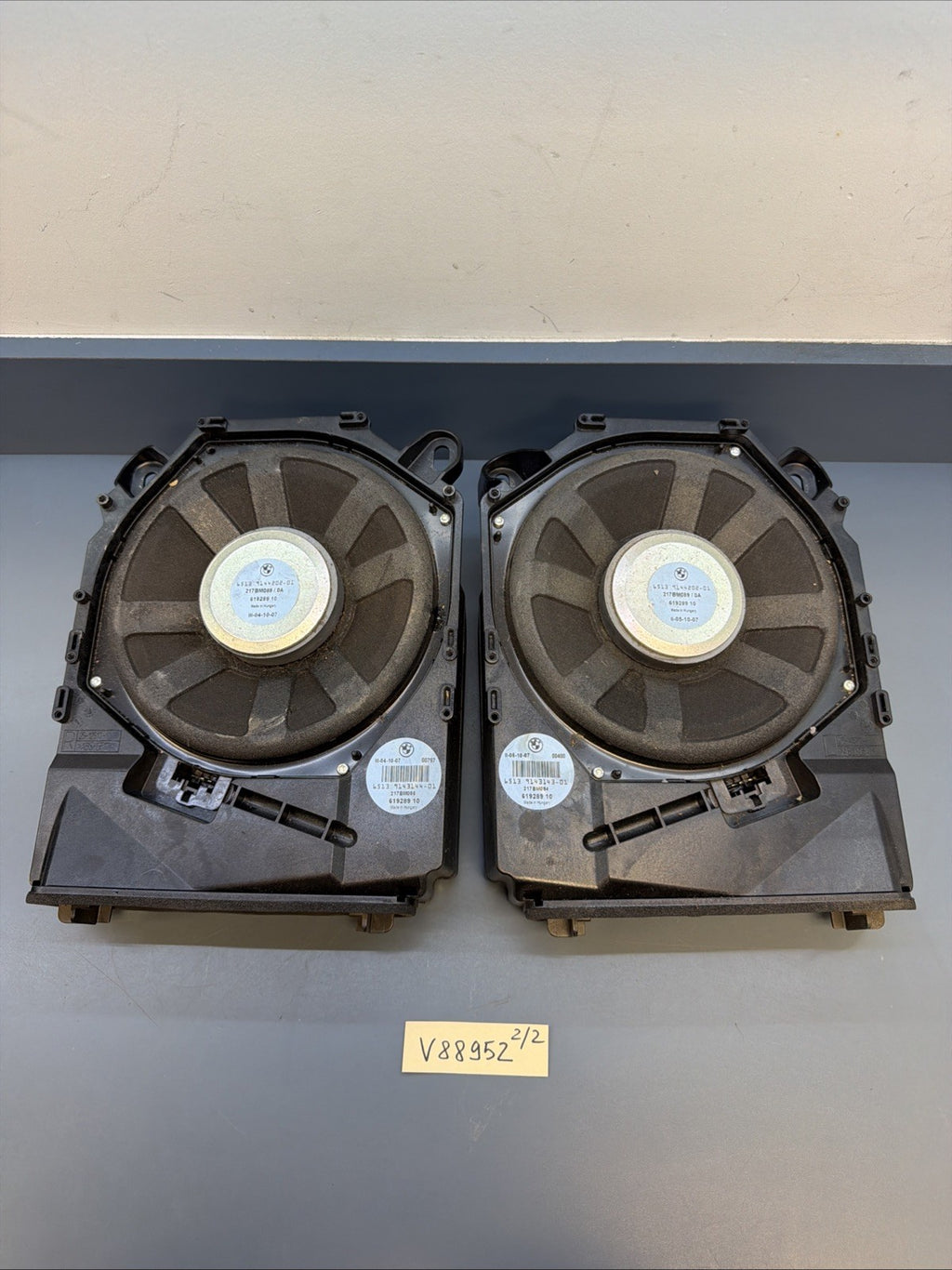 08-13 BMW E82 E88 135I FRONT LEFT & RIGHT HI-FI SUBWOOFER SET 9143143 9143144
