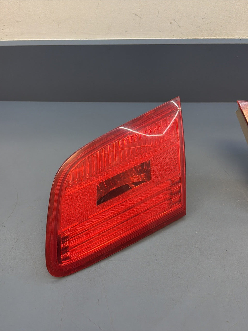 07-10 BMW E92 Coupe Pre Lci Left Inner & Right Inner Tail Lights 7162300 7162299