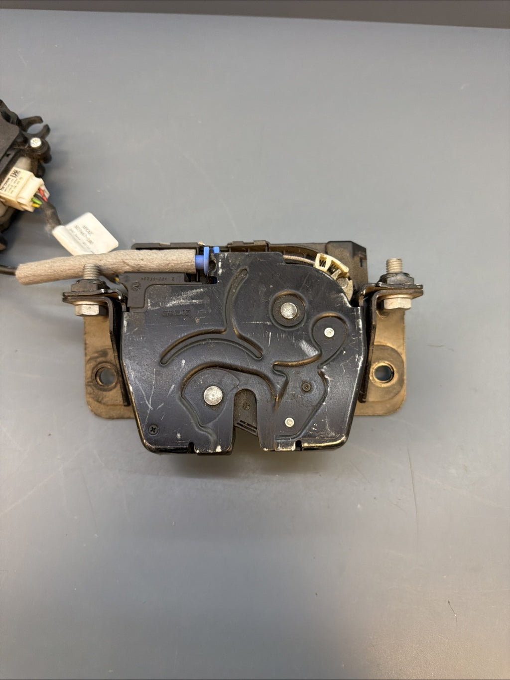 2011- 2017 BMW X3 F25 Rear Tailgate Soft Power Lock Actuator Motor OEM 912935