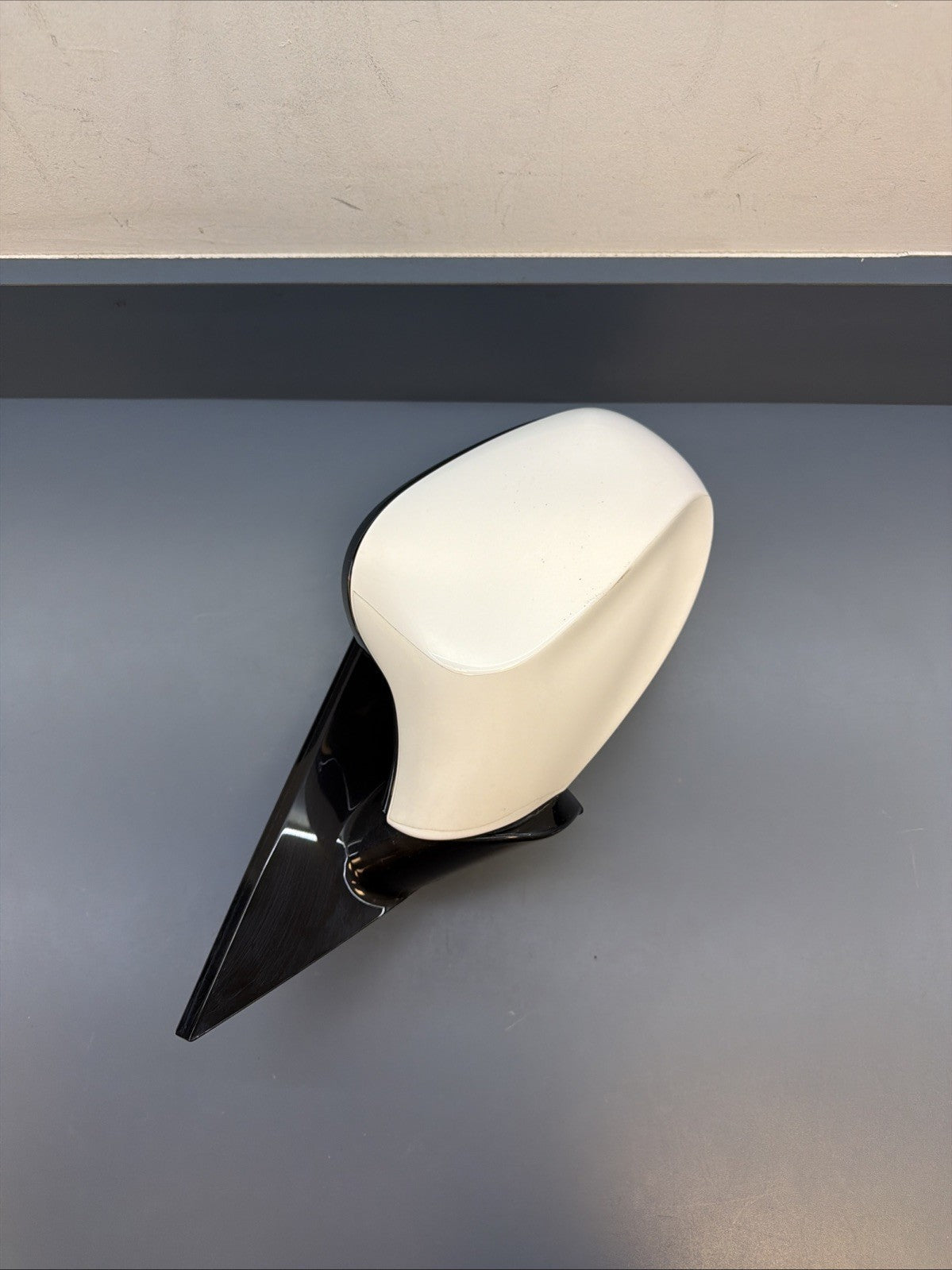 10-13 OEM BMW E88 E82 LEFT DRIVER Side Heated Mirror Assembly White 7282047
