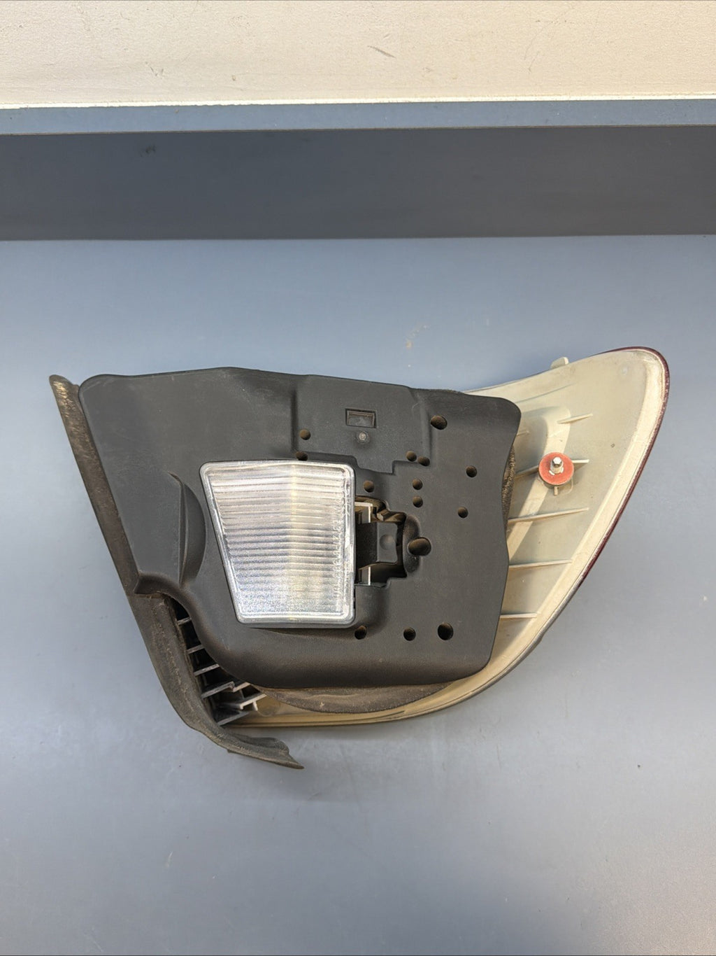 BMW 00-03 E46 325 330 Coupe Right PASSANGER Outer Tail Light 63218383826 8383826