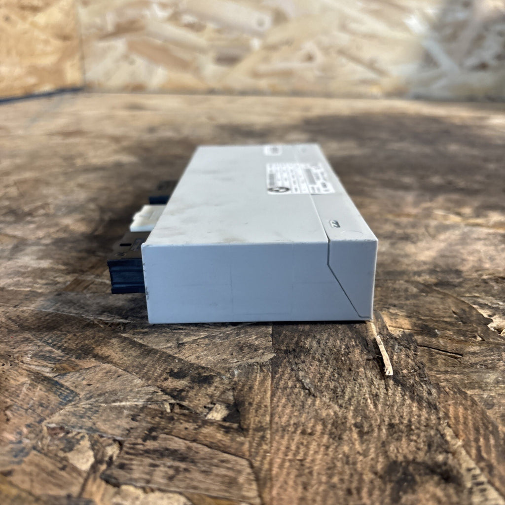 2008-2014 BMW X6 E71 REAR TRUNK TAILGATE CONTROL MODULE OEM.