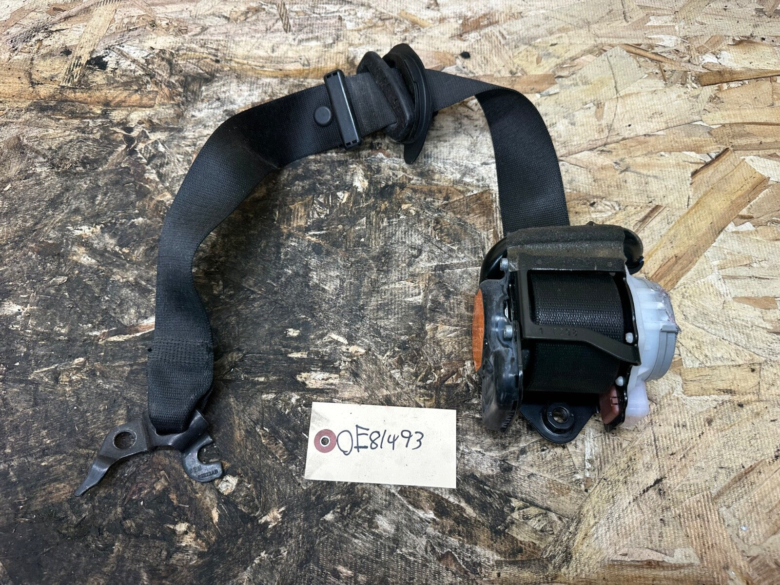 BMW 2011-2019 F25 X3 FRONT RIGHT PASSANGER SEATBELT RETRACTOR OEM 3066322