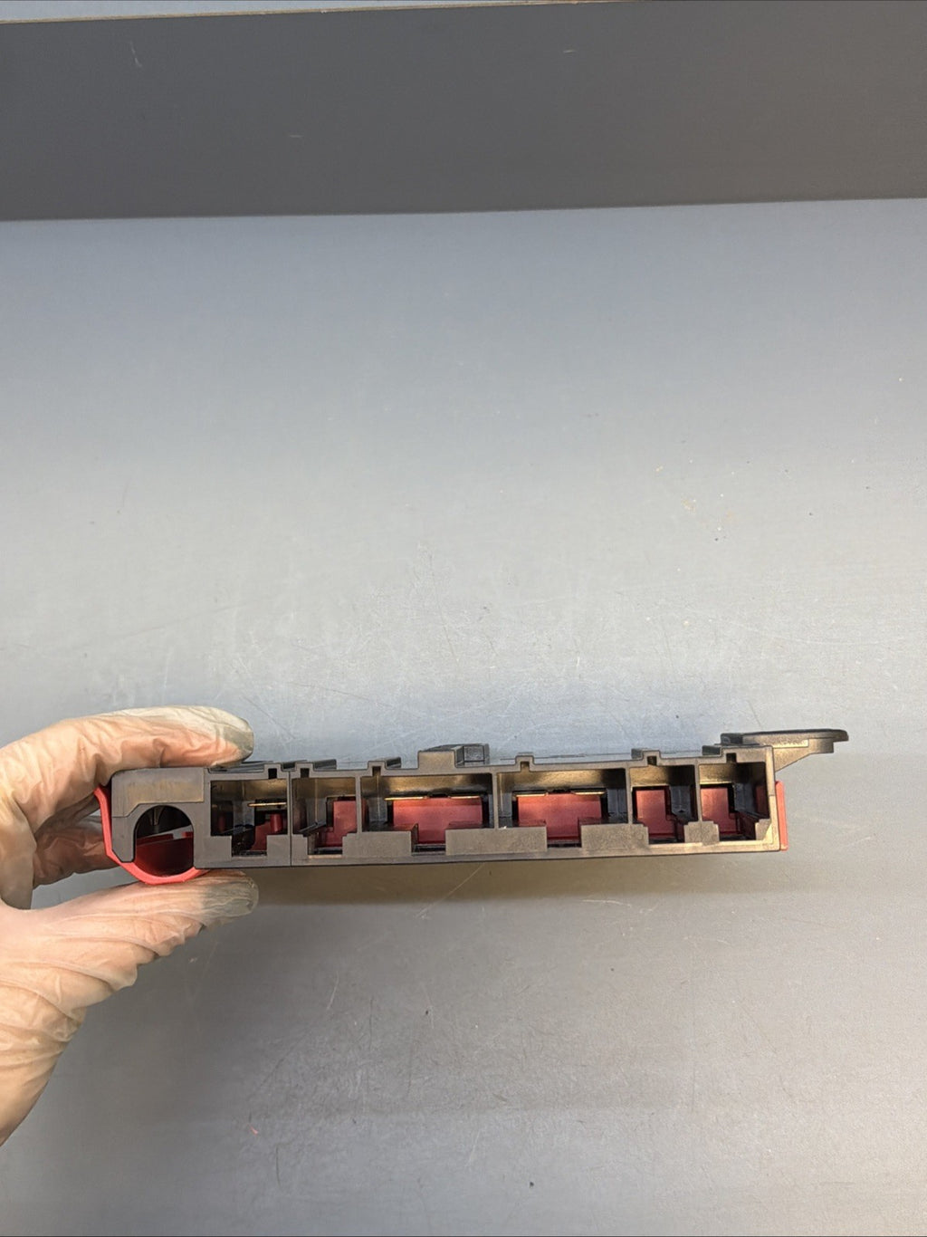 12-18 BMW F30/32/36/22/23 328I BMW BATTERY POWER DISTRIBUTION FUSE BOX 922775205