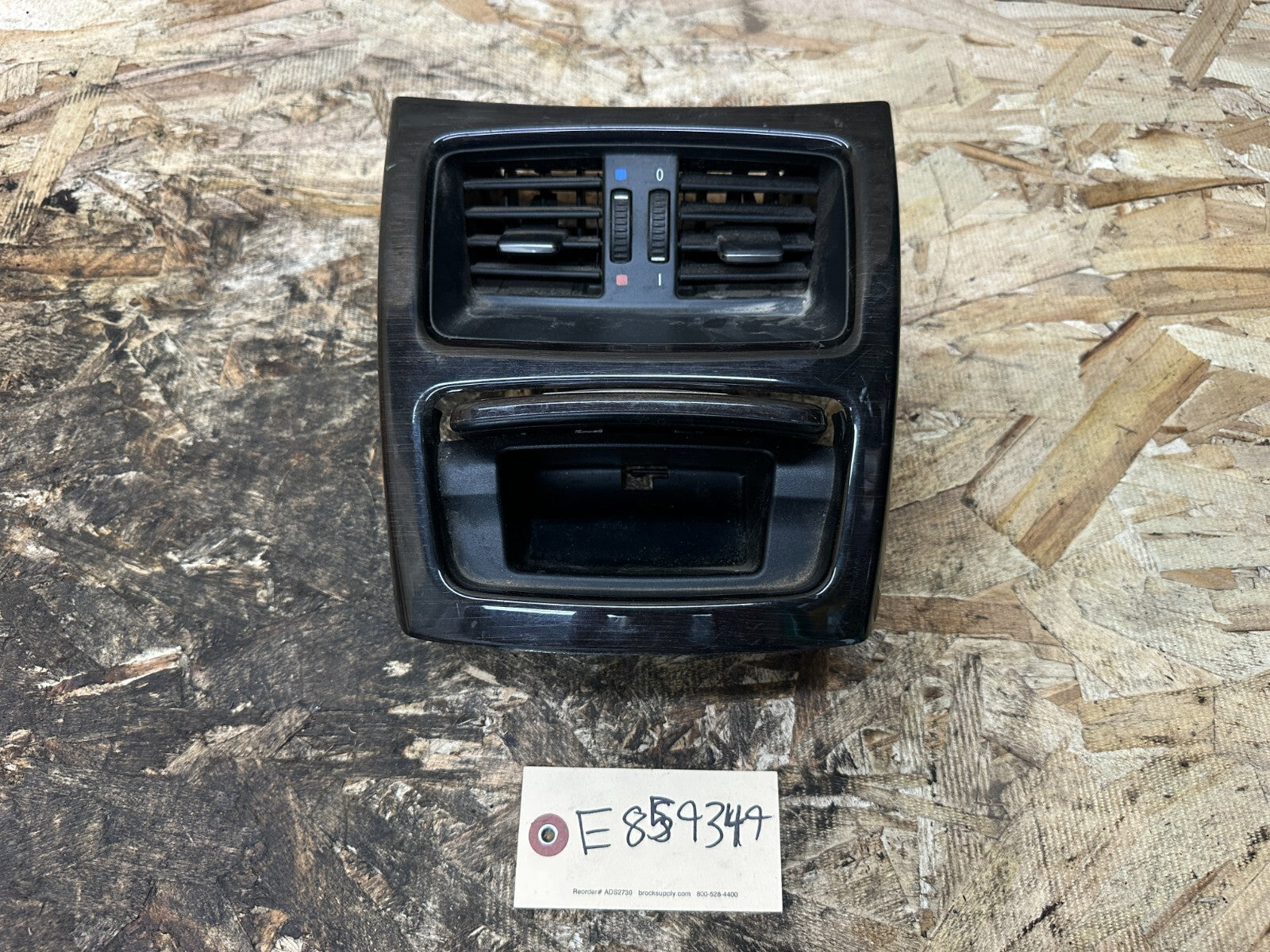 BMW 2006-2013 E9X 3 SERIES REAR PASSENGER AIR VENT+TRIM BAMBUS WOOD OEM 7129556
